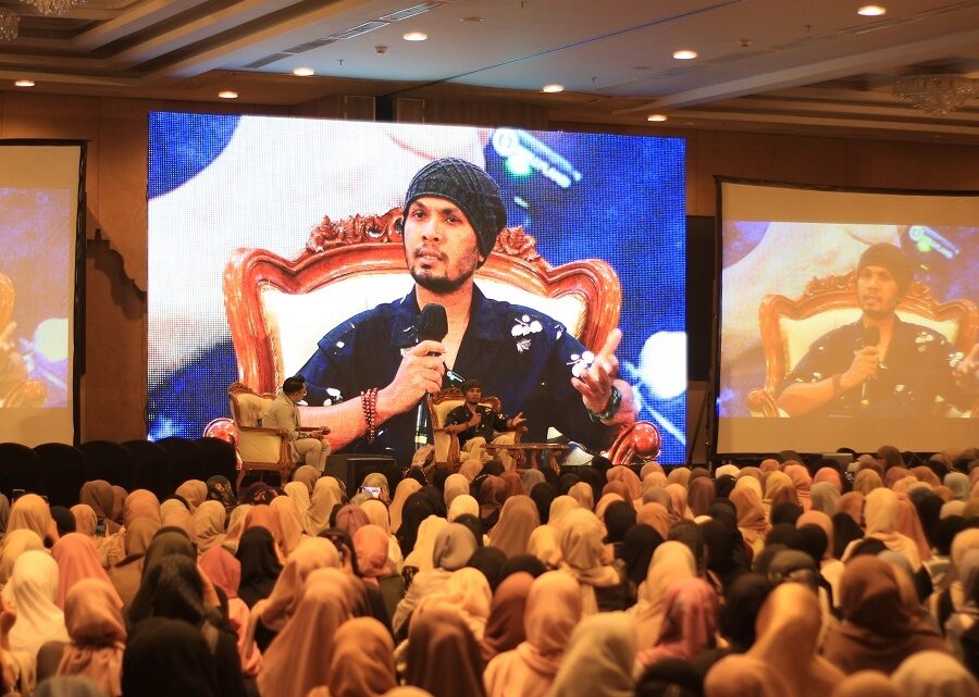 Sharing Time bersama Ustadz Hanan Attaki - Harga Sewa LED Screen Magelang 2023 - Harga Sewa LED Screen Magelang Murah